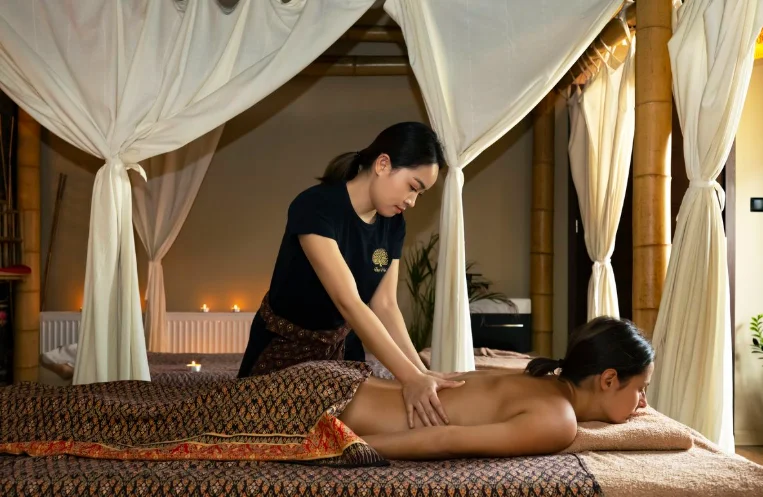 what is thai massage